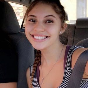 Meet your Posher, Hailey